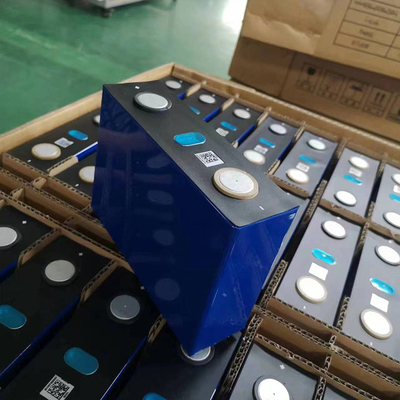 3.2v 100ah 102ah Lfp Cella prismatica leggera Lifepo4 Stoccaggio a energia solare ricaricabile
