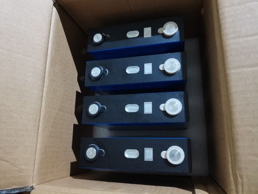 pacchetto della batteria al litio di 3.2V 120AH LiFePO4 vita di ciclo di 3000 volte